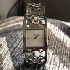 Women’s Coach Watch